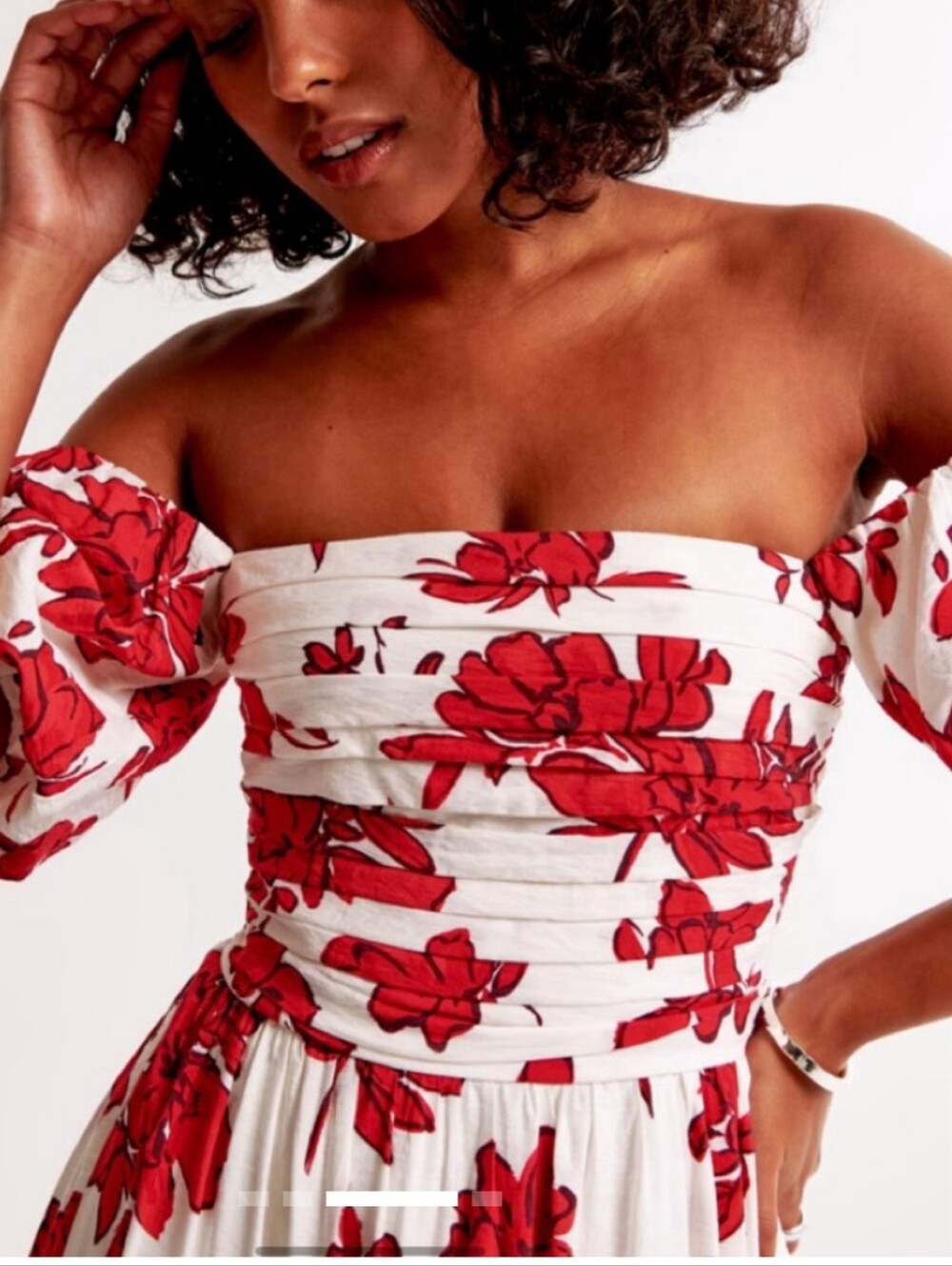 Abercrombie & Fitch Emerson Off Shoulder Maxi Dress In Red and White Botanical - Picture 5 of 16